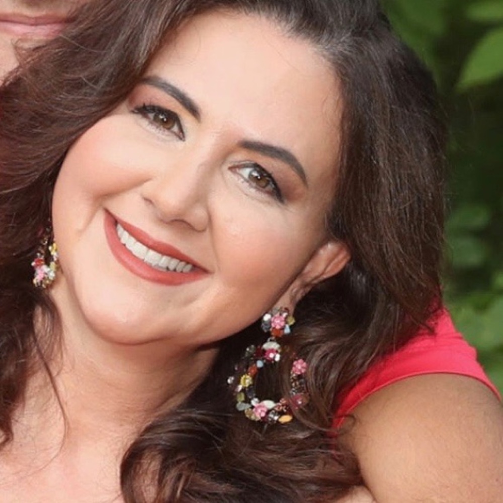 Meet your Posher, Nelly